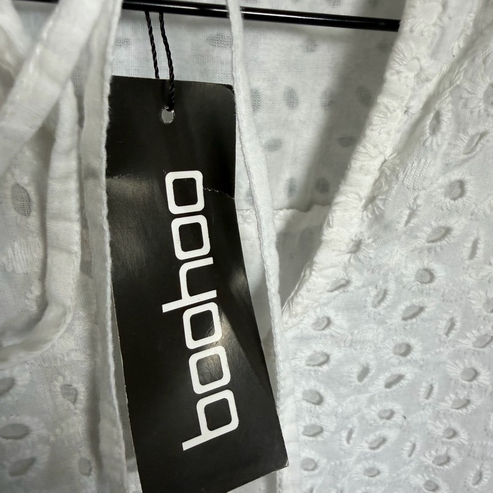 Boohoo White Eyelet Tie-Neck Tunic Top - Picture 4 of 6
